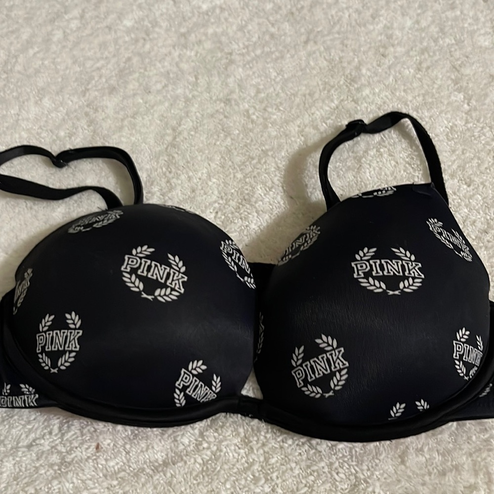Push-up bra add 2 cups